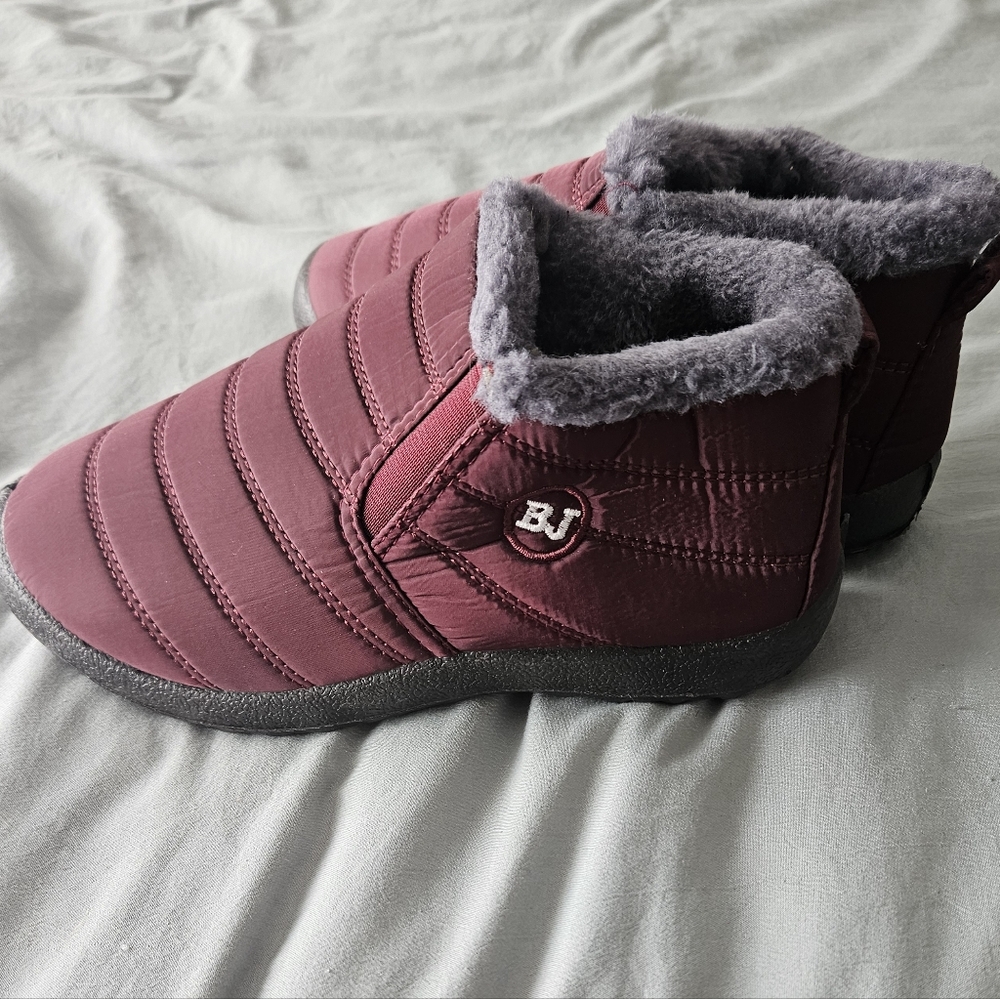 Women's Burgundy Quilted Ankle Boots